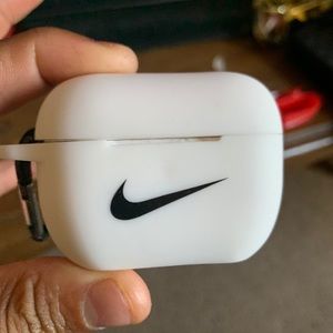 Apple AirPod Pros